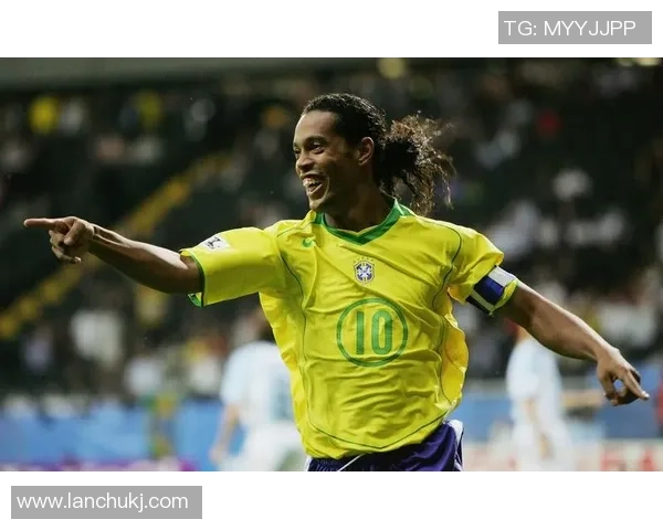 足球明星也难掩你的魅力与风采让人心动不已