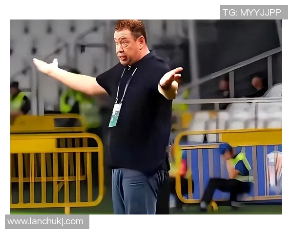 昔日足球明星退役后身材发福引发球迷热议与关注